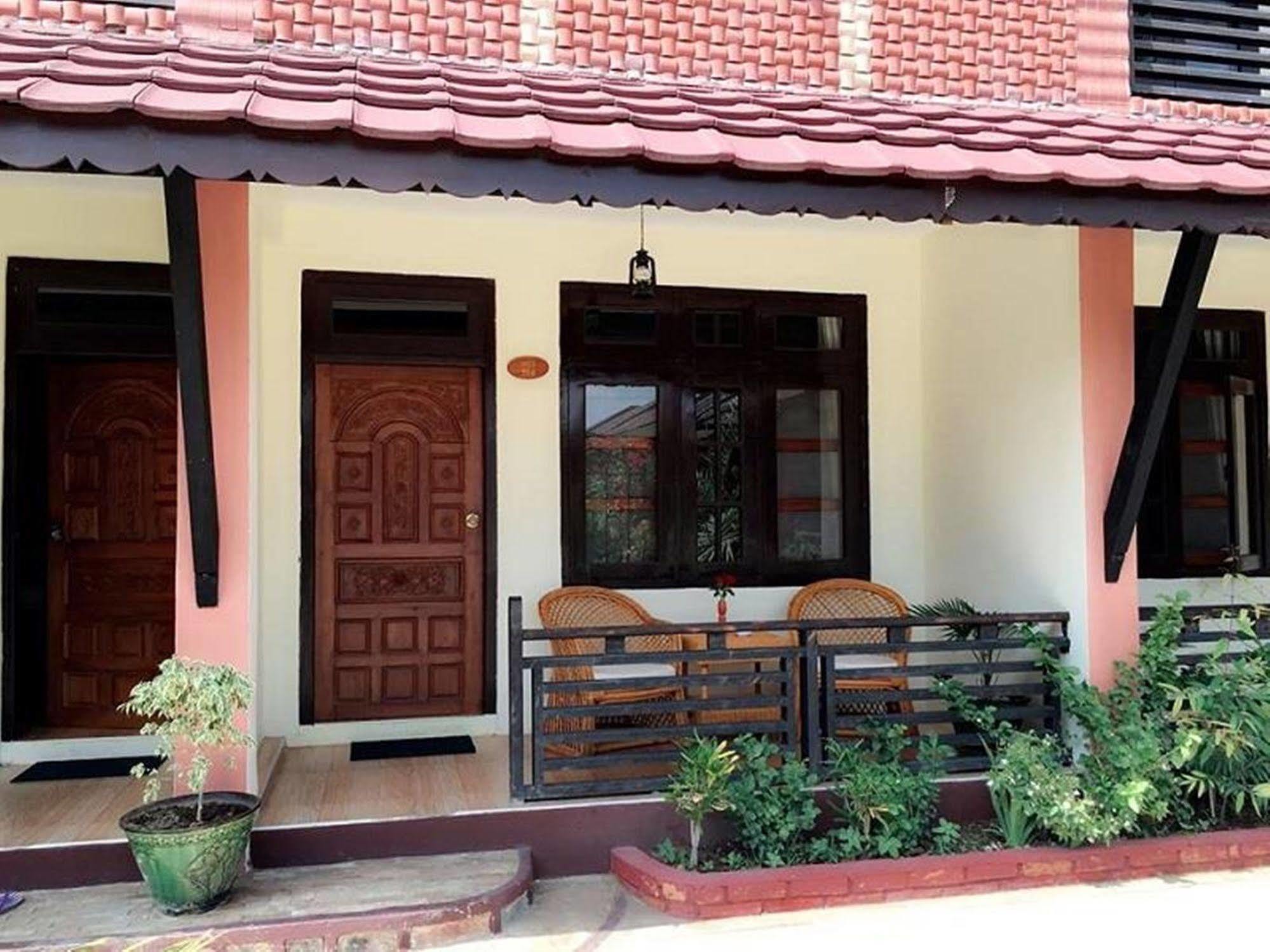 Hotel Brilliant Nyaung Shwe Exterior foto
