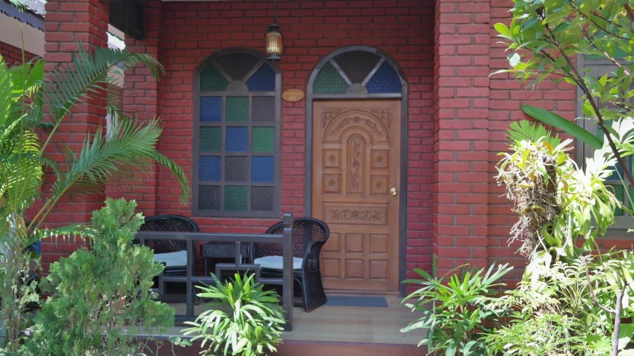 Hotel Brilliant Nyaung Shwe Exterior foto